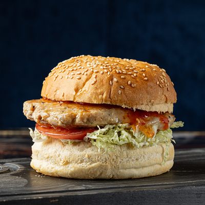 Чикен бургер в Bistro 113 по цене 680 ₽