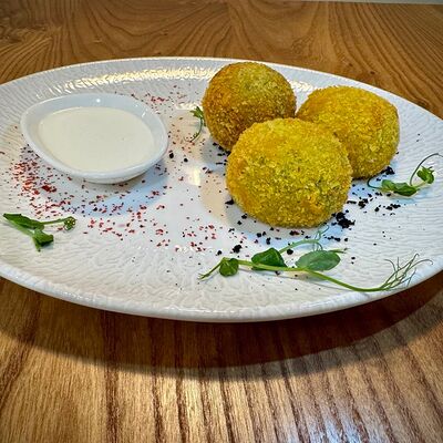 Аранчини моцарелла, шпинат в Сицилия бедда по цене 650 ₽