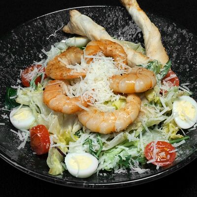 Цезарь с креветками в Wellfood по цене 40 р.