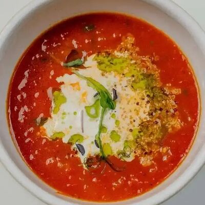 Томатный с киноа и страчателлой в Tin по цене 650 ₽