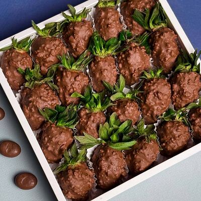 Клубника в шоколаде Ягодный восторг М в Mosfresa по цене 3290