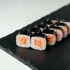 Спайси ролл с лососем в Tora Sushi по цене 2200