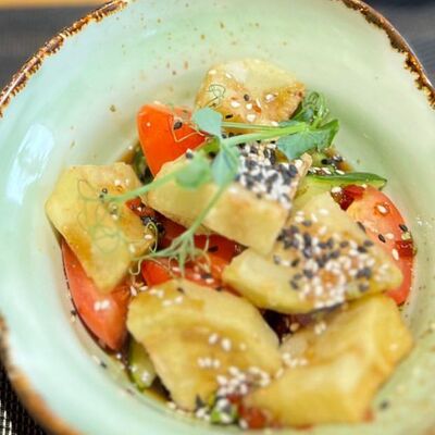 Салат Хрустящий баклажан в Чили Gurman Сlub по цене 350 ₽