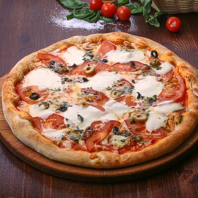 Пицца Маргарита Де Люкс в Panificio по цене 590 ₽
