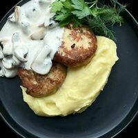 Куриные котлетыв Kai Kung
