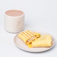 Какао и Ролл с курицей в Balance coffee