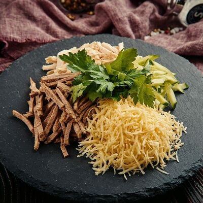 Салат Нежность в Шашлычный двор по цене 518