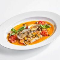 Дорадо в соусе аква пацца в Bottega Italiana
