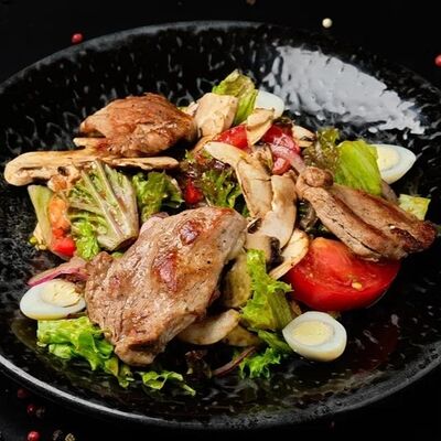 Салат Мясной в Mesto Sushi & Grill по цене 570