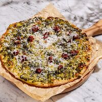 Фокачча с песто и вялеными томатами в BRUNO Pizza