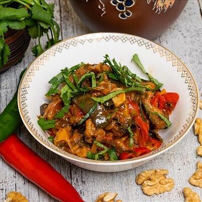 Аджапсандали по-тбилисски в Три хинкали&Шашлык по цене 620 ₽