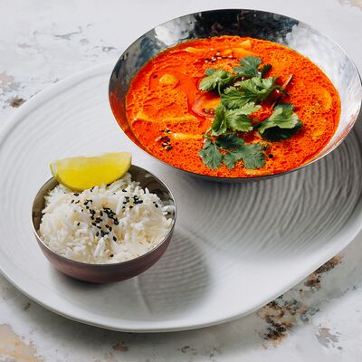 Суп Том ям с креветкой, кальмаром и мидиями в Casa di panna по цене 580 ₽