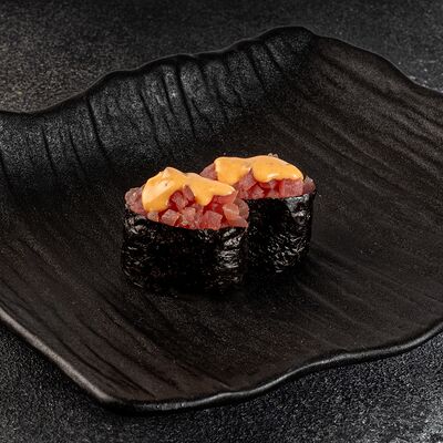 Гункан Спайси с тунцом в Мацумото по цене 375 ₽