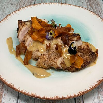 Куриная грудка с медовым бататом в Сова по цене 715 ₽