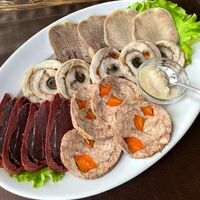 Мясное ассорти в Кафе Анненфельд