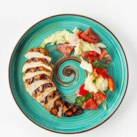 Куриная грудка в фирменном соусе 380 гр в Тук тук took took