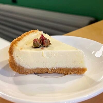 Чизкейк классический в Green Green по цене 295 ₽