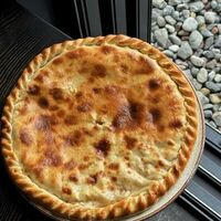 Пирог с курицей и сыром в Фабрика хинкали