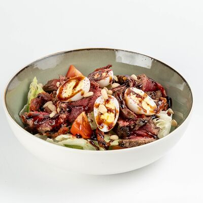 Салат с ростбифом в Коко Point по цене 649 ₽