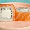 Ролл Филадельфия сливочная в Sushi Street по цене 659