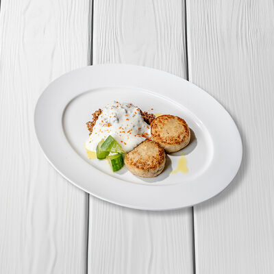 Котлета из курицы с гречкой и муссом из пармезана в Перчини по цене 710 ₽