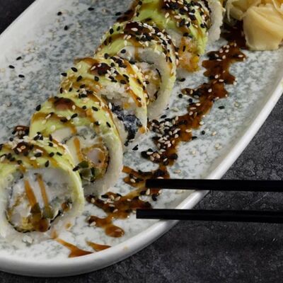 Авокадо ролл в Mir love по цене 862 ₽