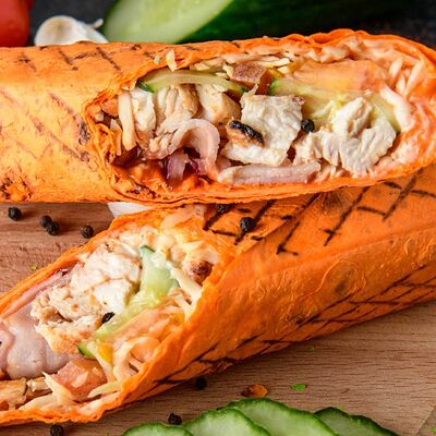 Шаурма в сырном лаваше в Шашлычный СТАРЫЙ КРУГ по цене 300 ₽