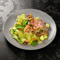 Салат с курицей и грибами в Суши Профи