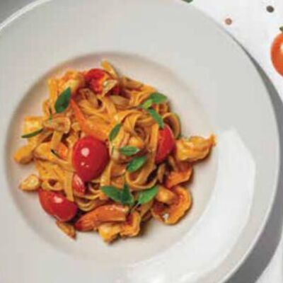 Фетучини с креветкой и чесноком в Modus по цене 890 ₽