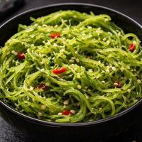 Салат чука в Love Rolls