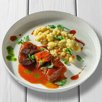 Телячьи щечки в Перчини