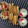Горячий ролл с окунем в Моремания Food по цене 470