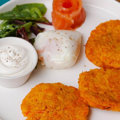 Драники из тыквы и моркови с лососем в Тепло по цене 688 ₽