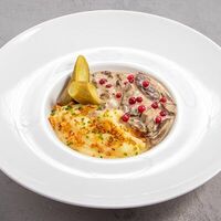 Бефстроганов из мраморной говядины с картофельным пюре в Brasserie Kriek