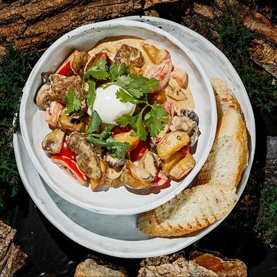 Жарёха с говядиной в Эхо по цене 1090 ₽