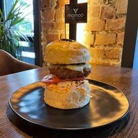 Феличита в Momoo