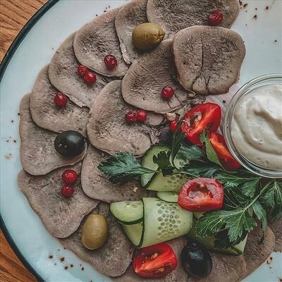 Язык говяжий в Соль & Перец по цене 617 ₽