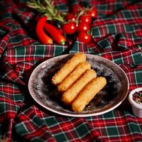 Сырные палочки в Harats pub