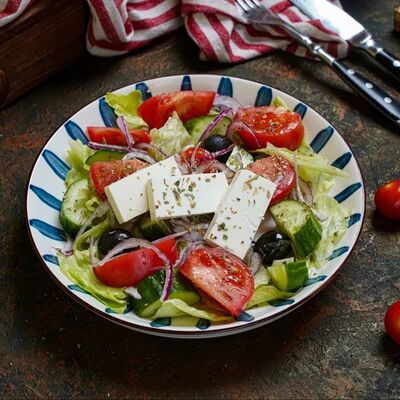 Салат Греческий в Мясье House по цене 650 ₽