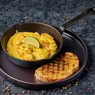 Креветки в сливочном соусе с грецким орехомв Mesto Sushi & Grill по цене 840