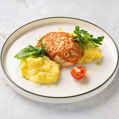 Куриная котлета с картофельным пюре в Шоколадница по цене 410 ₽