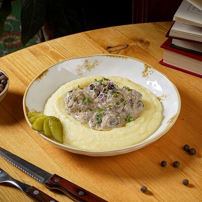 Бефстроганов в Гастробар Библиотека по цене 730 ₽