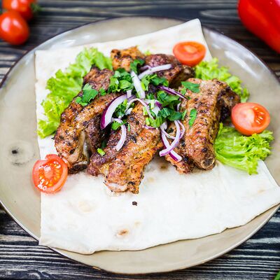 Cвинoе ребро на углях в Шеф рекомендует шашлыки по цене 699 ₽