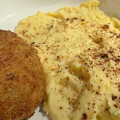 Котлета из индейки с сыром в Piccola Pizza по цене 450 ₽