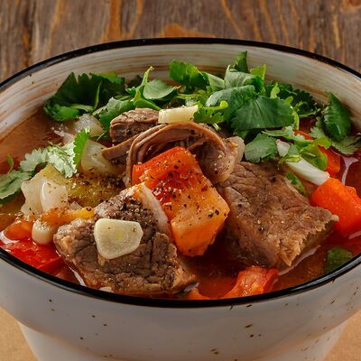 Хашлама из говядины в У Ханумы по цене 520 ₽