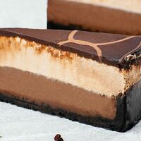 Чизкейк Три шоколада в Crazy Brothers