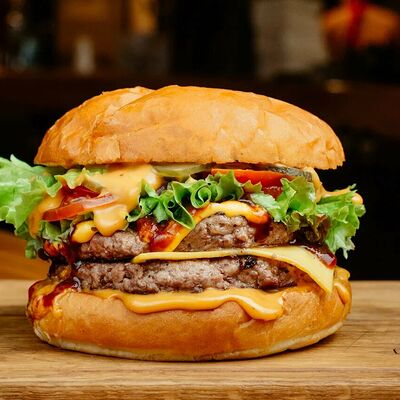 Бургер папа мясника в #FARШ по цене 660