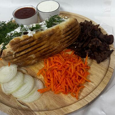 Булка с мясом говядины в Винни пух по цене 270 ₽