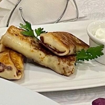 Блинчики с мясом и сметанойв Passion по цене 300 ₽