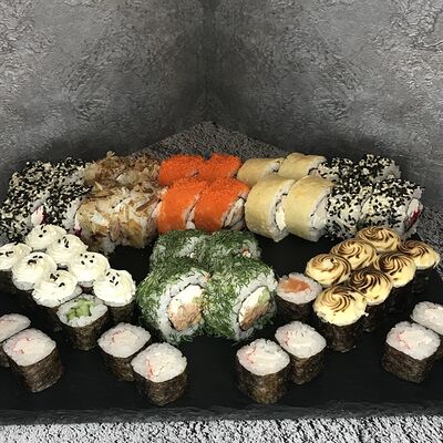 Сет №3 в Sushi рай по цене 1780 ₽